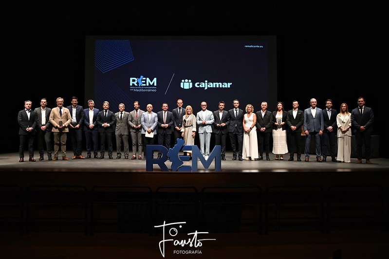 54537722659_d6f8639705_c